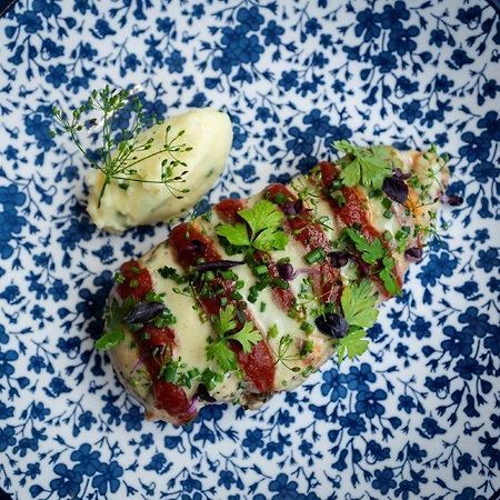 Brit Hotel Privilege Lisieux - La Villa Des Arts エクステリア 写真
