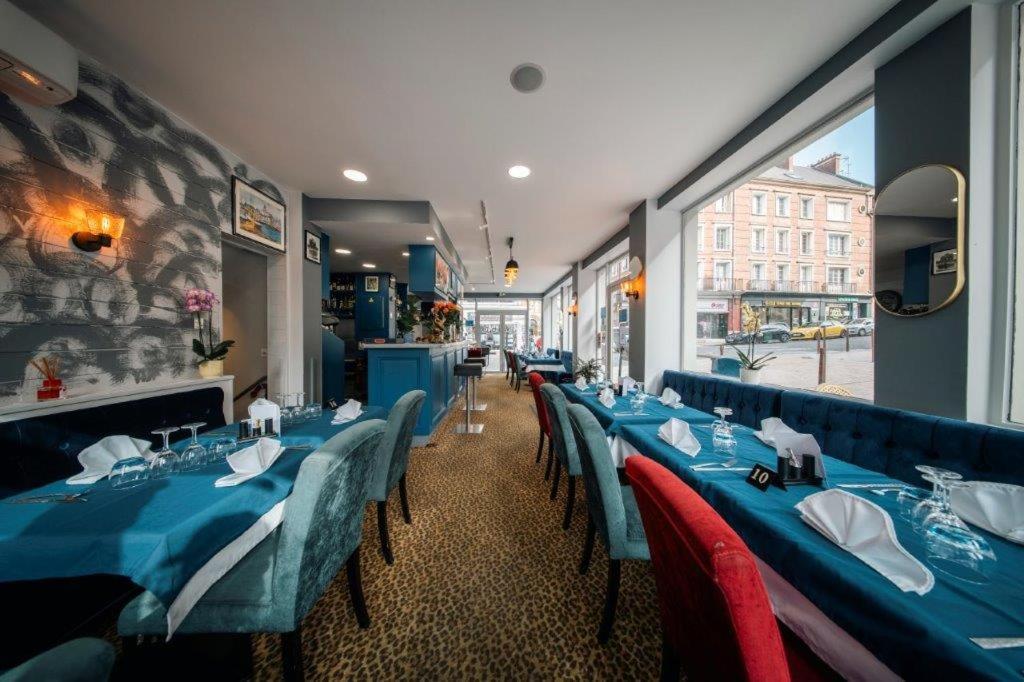 Brit Hotel Privilege Lisieux - La Villa Des Arts エクステリア 写真