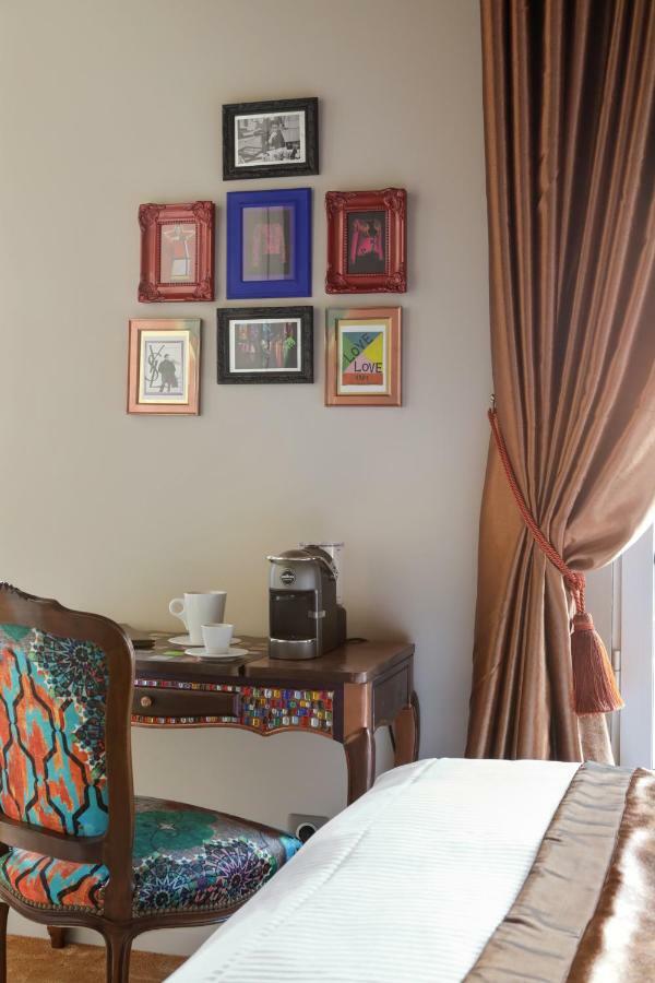 Brit Hotel Privilege Lisieux - La Villa Des Arts エクステリア 写真