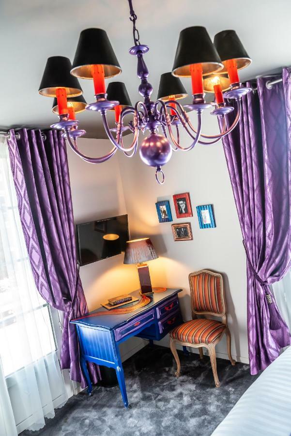 Brit Hotel Privilege Lisieux - La Villa Des Arts エクステリア 写真