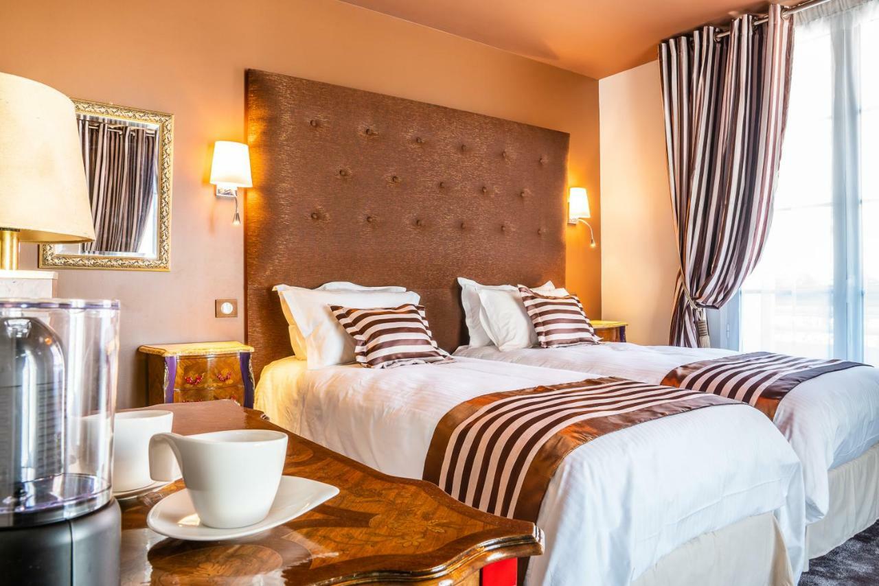 Brit Hotel Privilege Lisieux - La Villa Des Arts エクステリア 写真